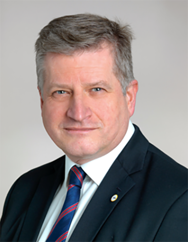 OSTLER Photo 384 x 495